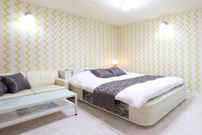 Hotel Mint House -Resort And Relaxation- Mihama  Extérieur photo